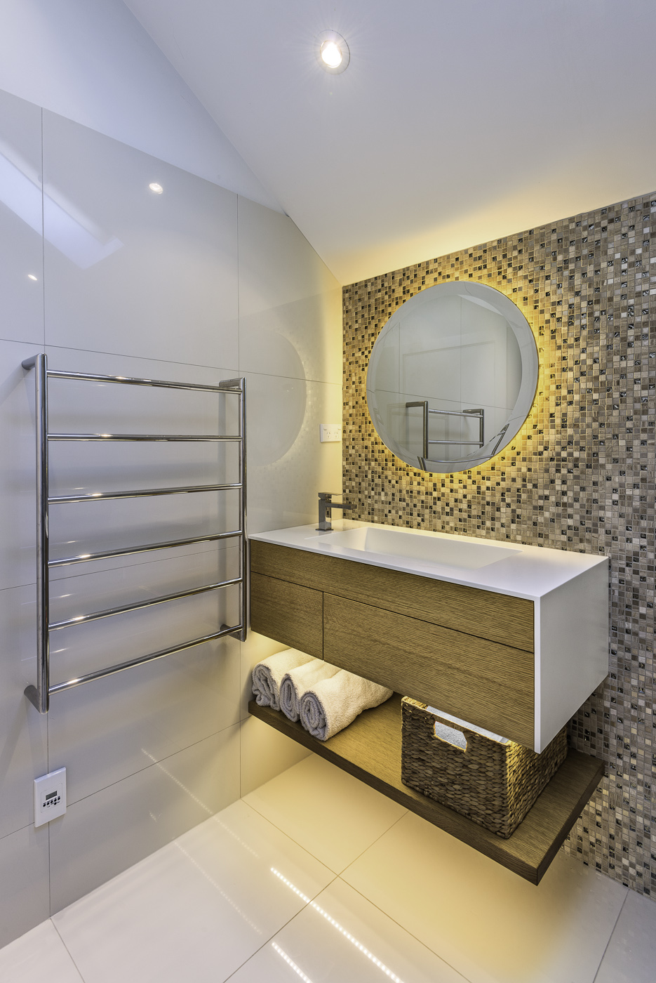 Ensuite bathroom, stone and glass tile feature wall, precision woodgrain veneer joinery